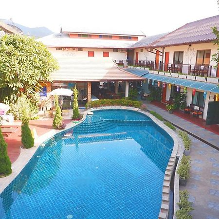 Medio De Pai Hotel Ngoại thất bức ảnh