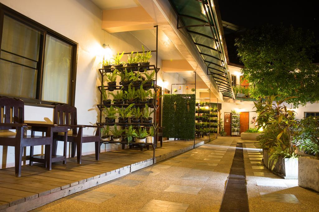 Medio De Pai Hotel Ngoại thất bức ảnh