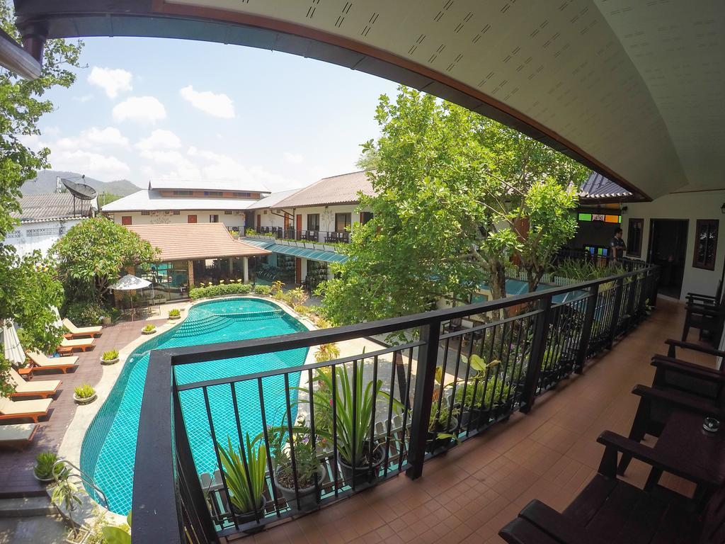 Medio De Pai Hotel Ngoại thất bức ảnh