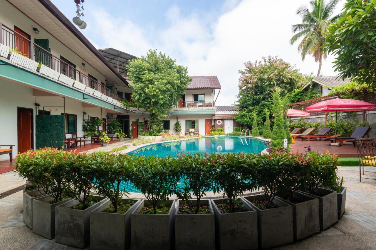 Medio De Pai Hotel Ngoại thất bức ảnh