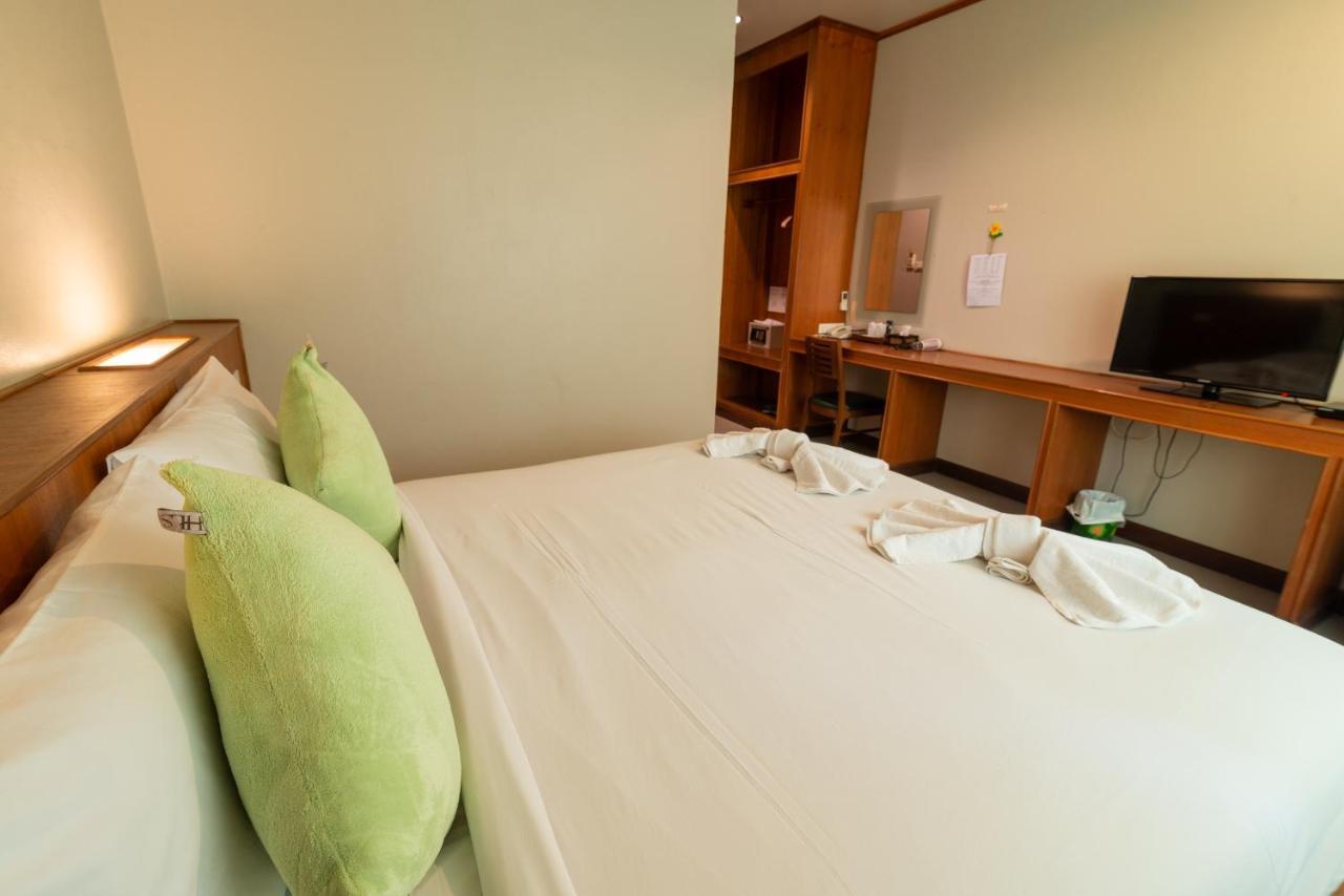 Medio De Pai Hotel Ngoại thất bức ảnh