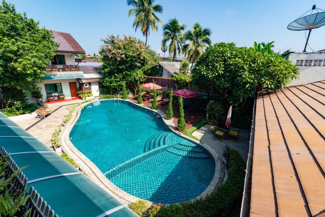 Medio De Pai Hotel Ngoại thất bức ảnh