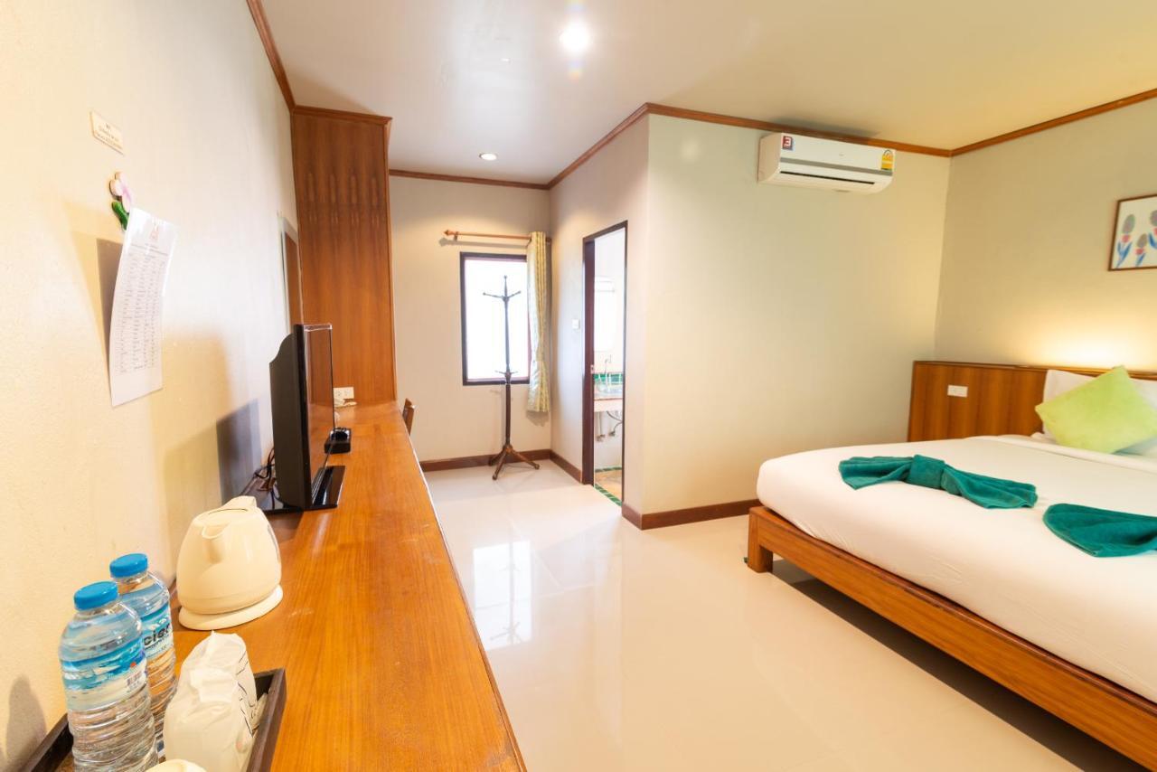 Medio De Pai Hotel Ngoại thất bức ảnh
